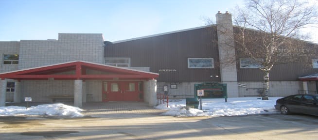 picture of the front view of the King City Lions Arena