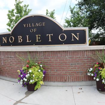 nobleton gateway sign